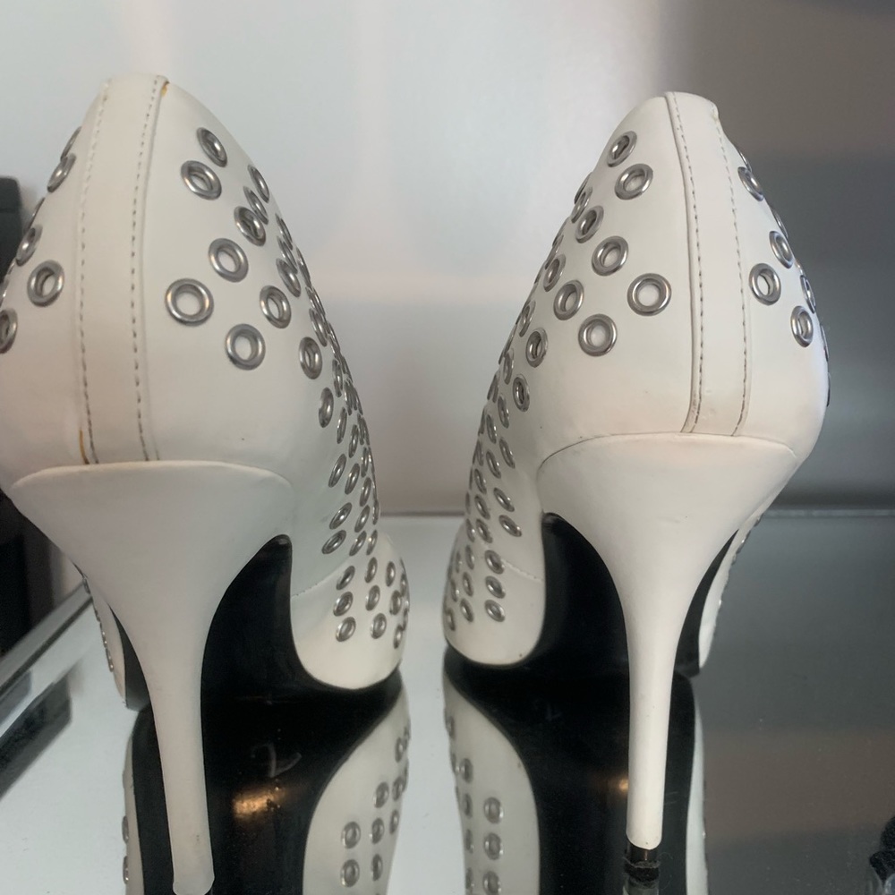 White Pumps - image 3